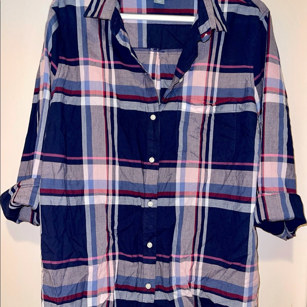 Old navy classic shirt plaid button up